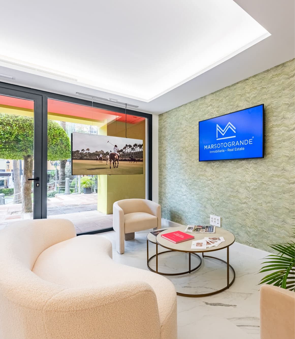 Customer seating area at the Mar Sotogrande office