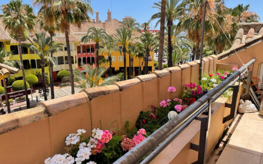 Apartamento-en-venta-Sotogrande Puerto Deportivo | AT23105